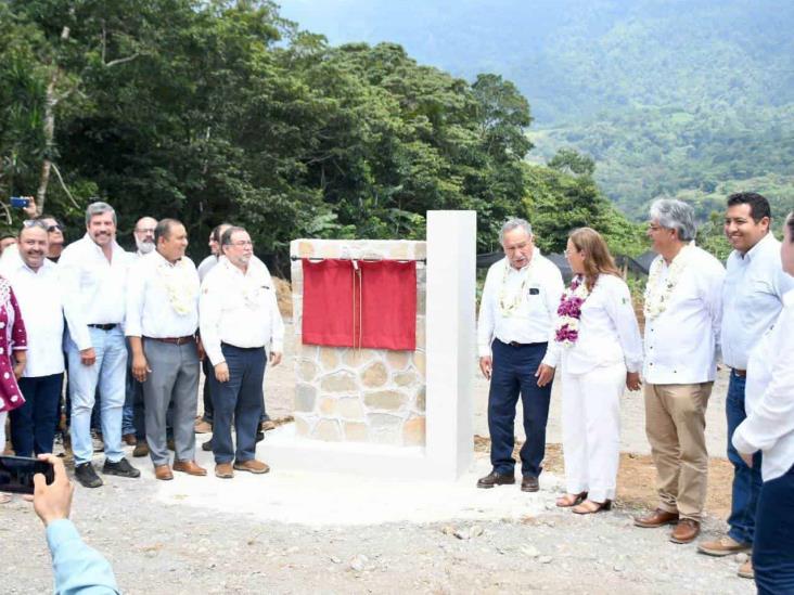 Inauguran planta microhidroeléctrica en Misantla