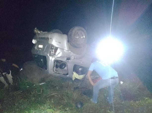 Camioneta termina destrozada tras accidente en la Misantla-Xalapa