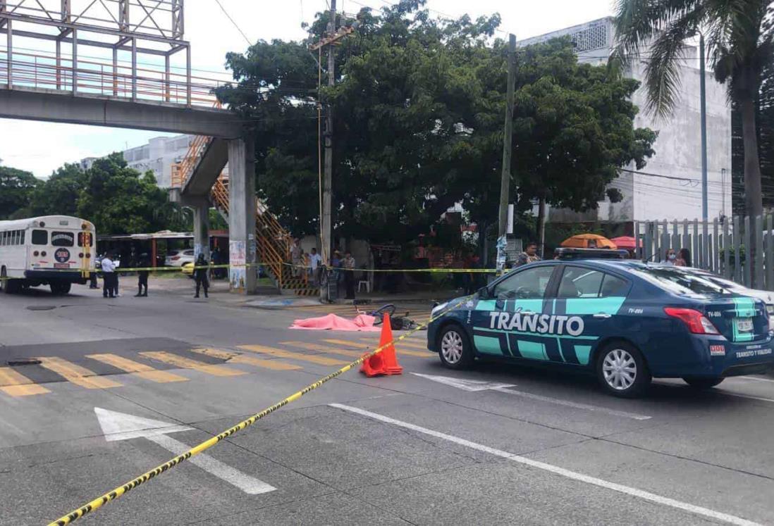 Muere ciclista arrollado por camión urbano en avenida de Veracruz