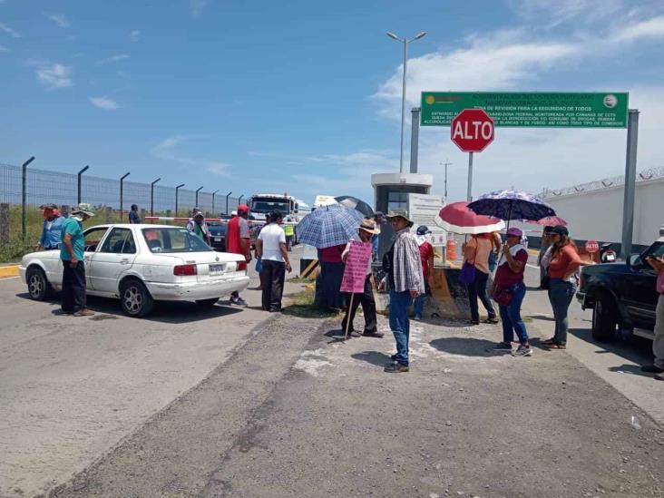 Pescadores bloquearon accesos a Asipona en Veracruz