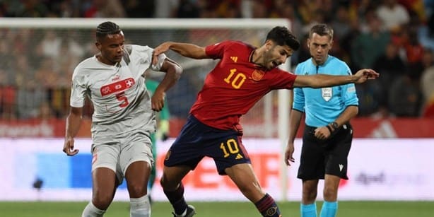 Golea España a Chipre en eliminatorias
