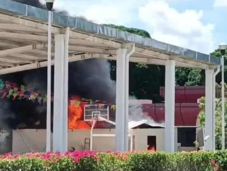 Incendio en la Universidad Tecnologica del Centro de Veracruz UTCV campus Cuitláhuac