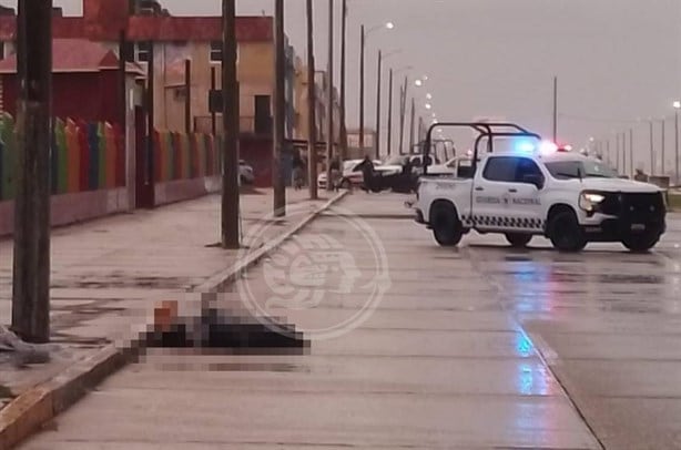 Coatzacoalcos: Abandonan cuerpo embolsado en el malecón