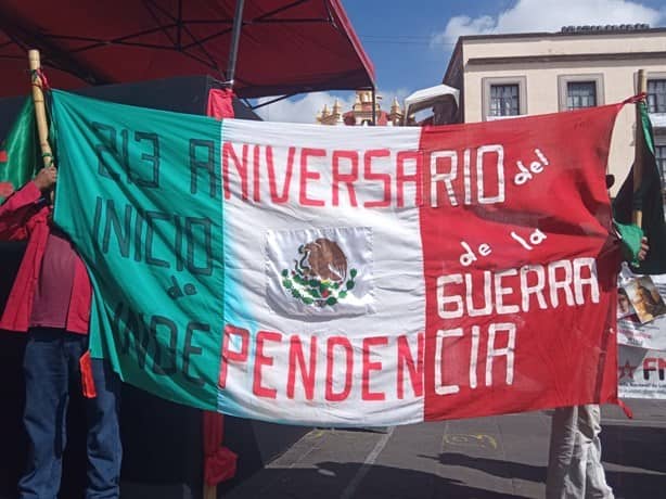 Manifestación del FNLS se mantuvo en el centro de Xalapa