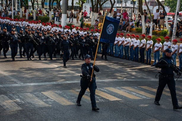 Poza Rica: Más de 2 mil participaron en desfile por la Independencia