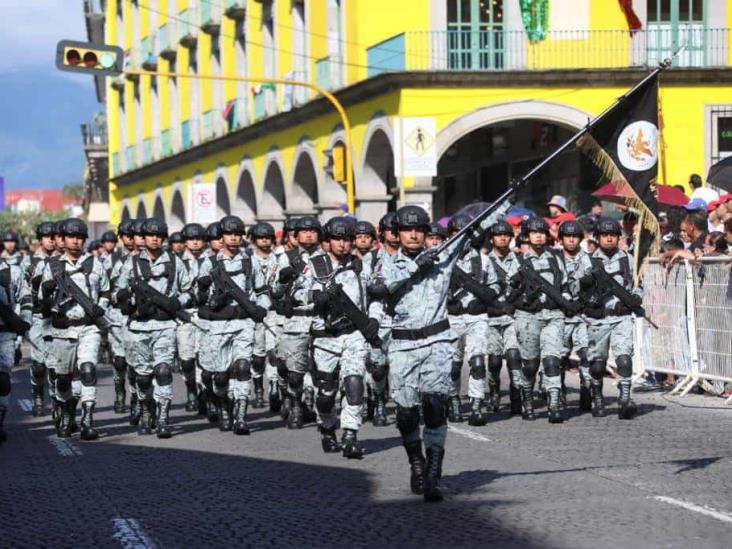 En Xalapa, realizan desfile por la Independencia de México (+Video)