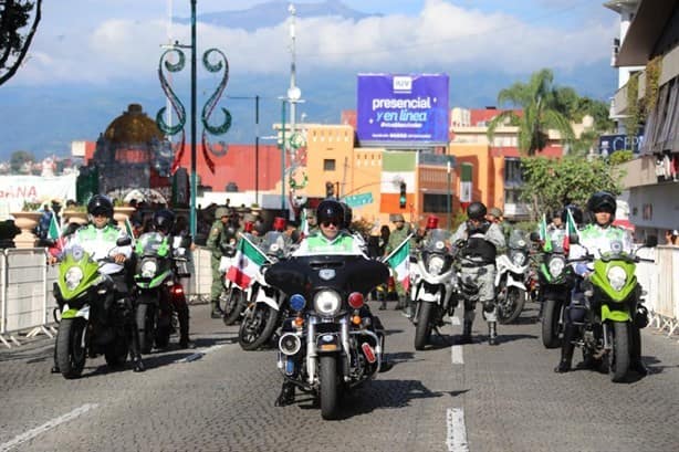 En Xalapa, realizan desfile por la Independencia de México (+Video)