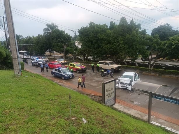 Identifican a hombre fallecido tras accidente en bulevar de Córdoba