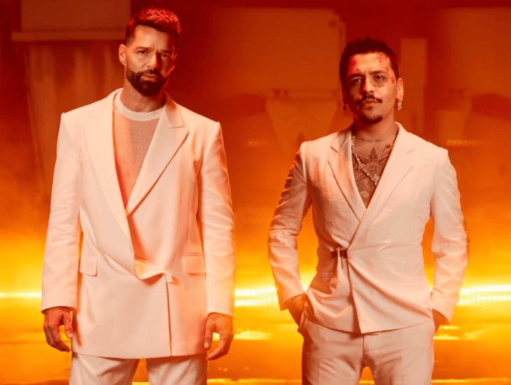 Ricky Martin y Christian Nodal reviven el tema Fuego de noche nieve de día