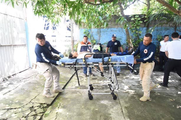 PC de Medellín realiza con éxito simulacro de sismo en bachillerato de El Tejar