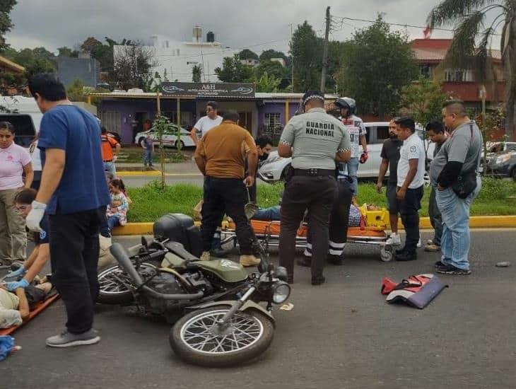 Motociclista arrolla a dos en el bulevar Xalapa-Banderilla