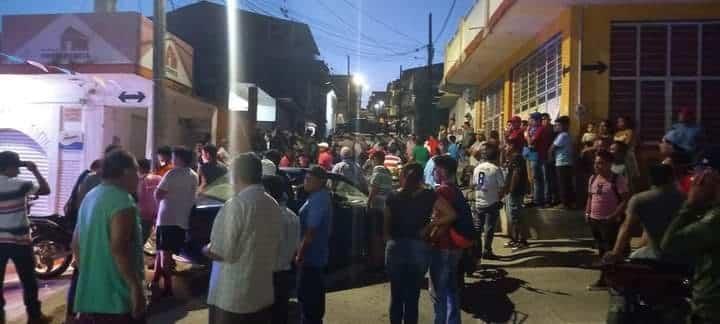 En Yecuatla, exigen salida de oficiales y delegado de Tránsito