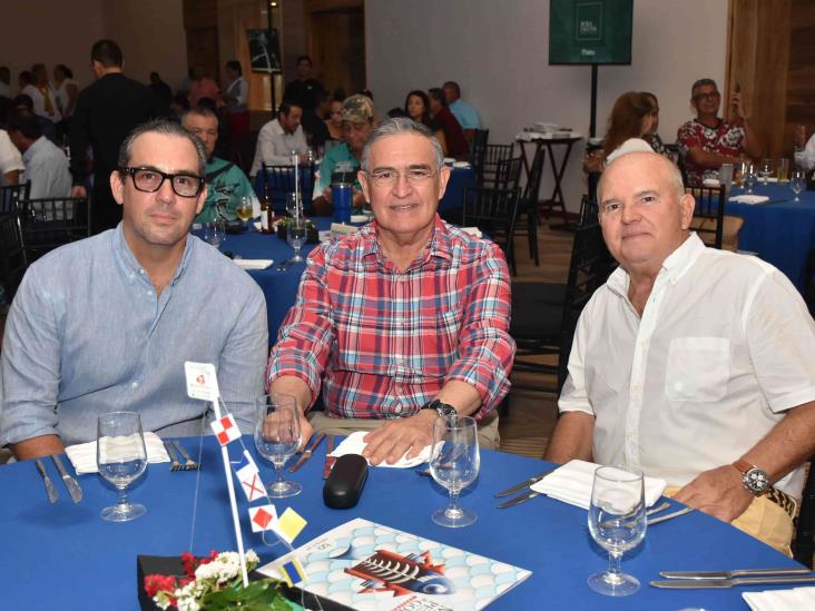Participantes del Torneo Marlín Azul 2023 de Masters del Golfo disfrutan comida rompehielos