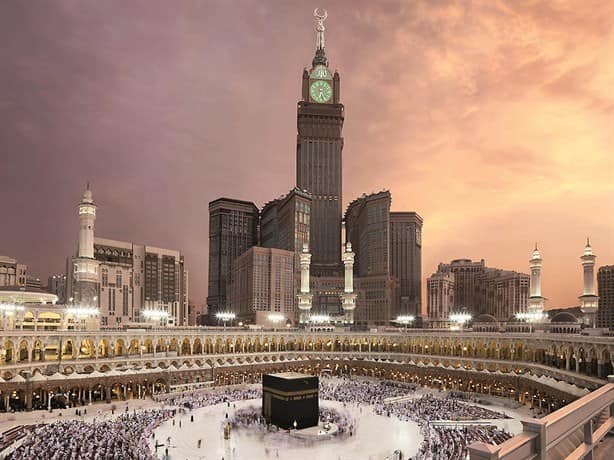 Captan rayo cayendo sobre Reloj de La Meca, en Arabia Saudita ¡Impactante! (+Video)