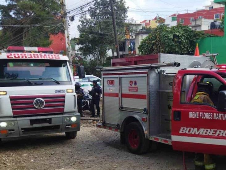 Plancha encendida moviliza a bomberos de Xalapa