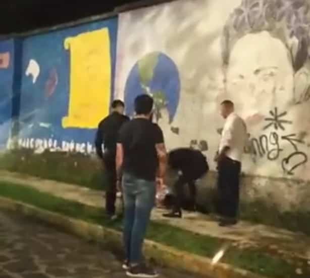 Personal de antro la Pistería saca del local en Xalapa a cliente y le da golpiza (+Video)