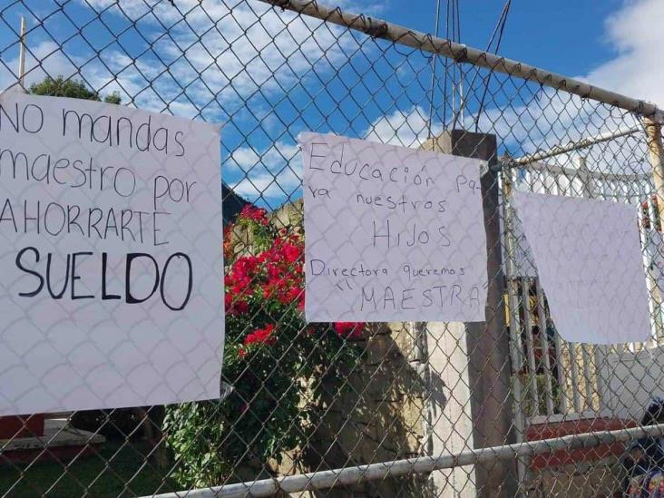 Por falta de maestro, toman Jardín de Niños en Maltrata (+Video)