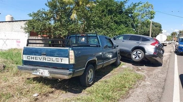 Conductor sufre preinfarto y choca contra camioneta en la Córdoba-La Tinaja