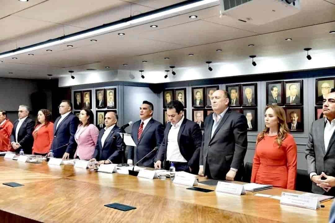 PRI expulsa a Osorio Chong, Ruiz Massieu y más senadores por falta de lealtad