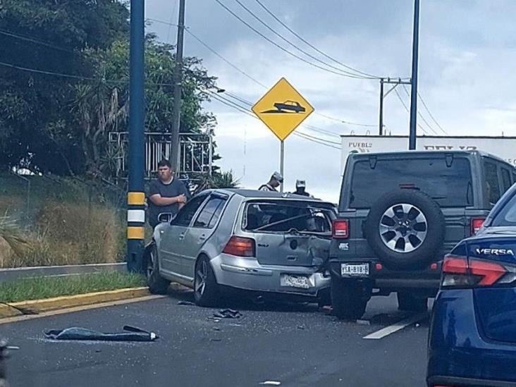 Chocan por alcance en el bulevar Xalapa-Coatepec