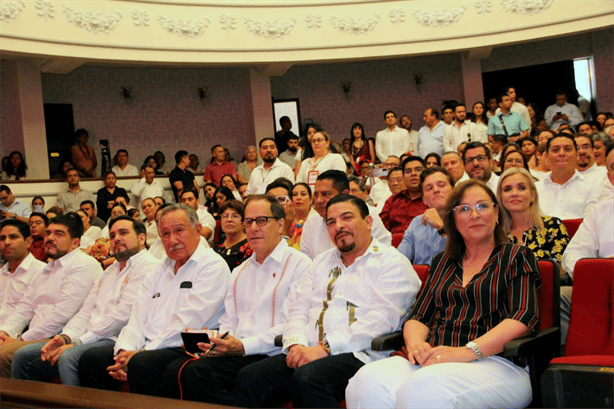 Senadora Gloria Sánchez rinde su 5o Informe de Actividades en Veracruz | VIDEO