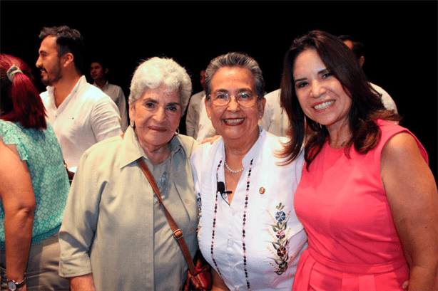 Senadora Gloria Sánchez rinde su 5o Informe de Actividades en Veracruz | VIDEO