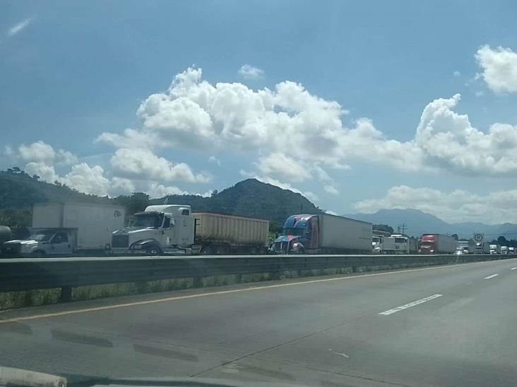 Autopista Orizaba-Fortín, en caos vial por trabajos en Puente de Metlac