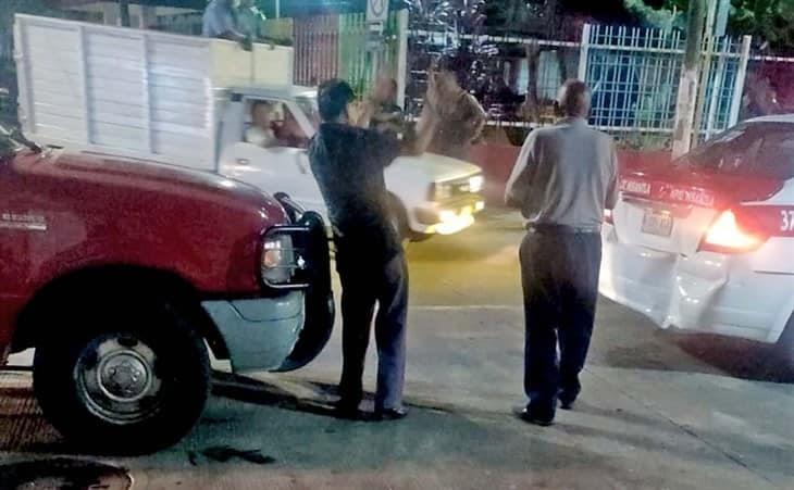 Percance vehicular en la avenida Alfonso Arroyo Flores de Misantla