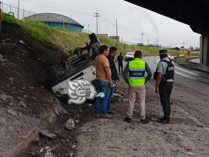 De milagro, se salva tras brutal accidente en la Córdoba-Puebla