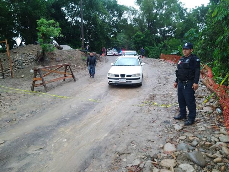 Abren el paso en Puente Culebras de Santa Cruz Hidalgo