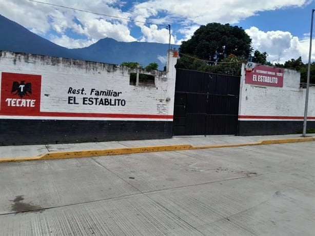 Aseguran cinco vehículos presuntamente robados en taller de Nogales