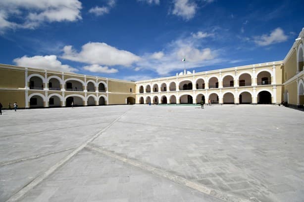 AMLO rinde homenaje al Heroico Colegio Militar en Perote, Veracruz (+Video)