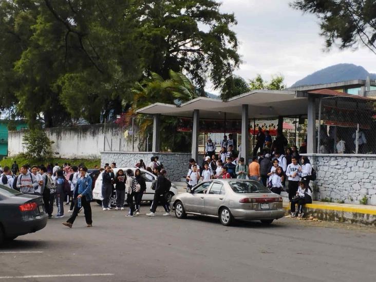 Suspenden clases en la ESBO de Orizaba por embate de Surada (+Video)