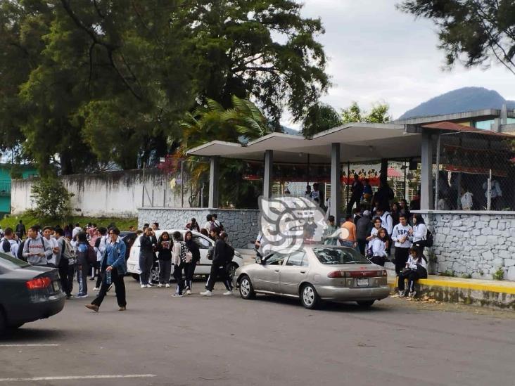 Suspenden clases en la ESBO de Orizaba por embate de Surada (+Video)