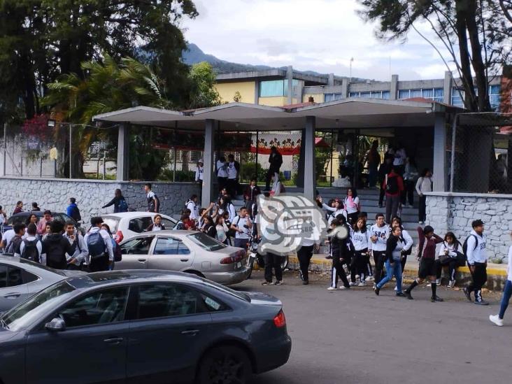 Suspenden clases en la ESBO de Orizaba por embate de Surada (+Video)