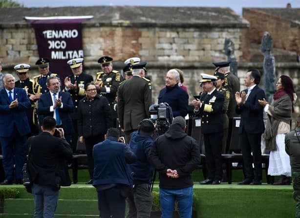 AMLO rinde homenaje al Heroico Colegio Militar en Perote, Veracruz (+Video)