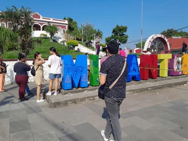 Ejecutan desalojo contra la Casa de Cultura de Misantla