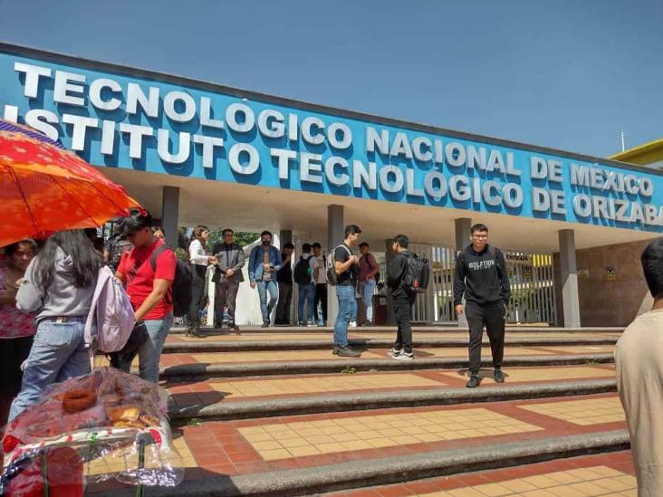 En Tecnológico de Orizaba, alumnos denuncian cobros por pasar materias
