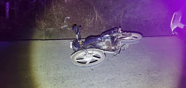 Choque frontal en carretera de Atzacan deja 2 heridos