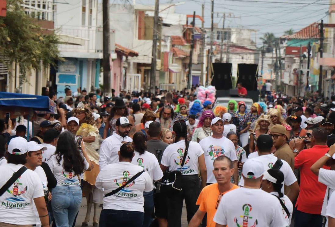 Encierro de Burros de Alvarado reúne a 4 mil ciudadanos