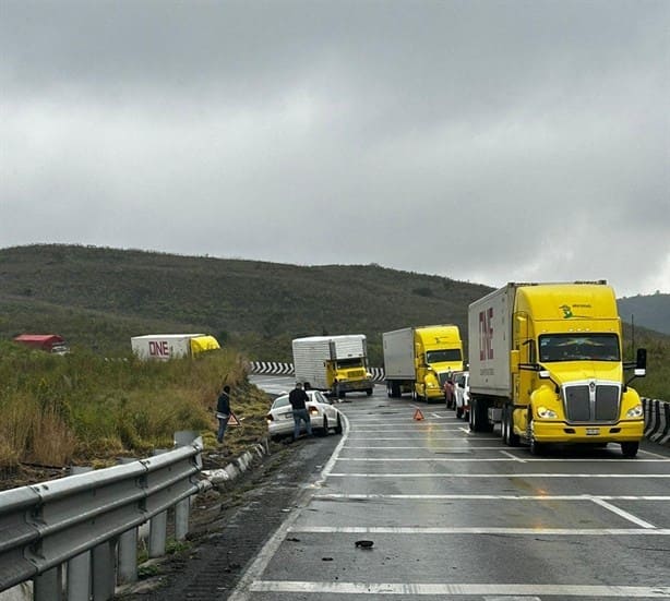 Al menos 7 accidentes desquician circulación sobre la Córdoba-Puebla