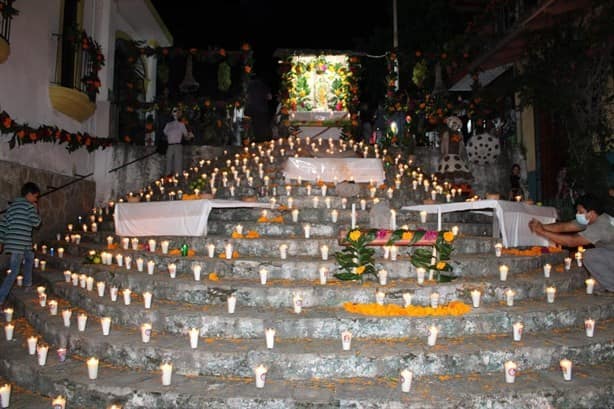 Conoce el altar más grande de Misantla y actividades para Todos Santos