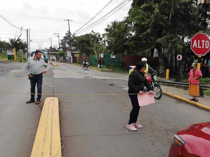 Desde hace 7 meses no tienen agua en colonia de Ixtaczoquitlán; realizan bloqueo (+Video)