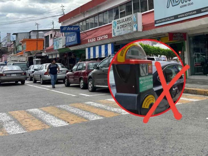 ‘Madrugan’ a locatarios del Mercado Poza Rica con instalación de parquímetros