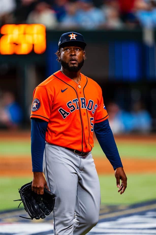 Ganan Astros en el tercer juego de la Final Americana