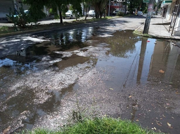 Calle de Boca del Río se inunda con cada lluvia