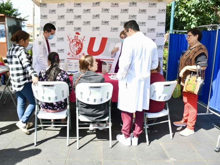 Con Feria de la Salud, Xalapa se suma a lucha contra el cáncer de mama