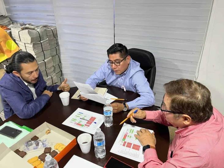 Morena, PT y PVEM ya se estarían repartiendo diputaciones en Veracruz