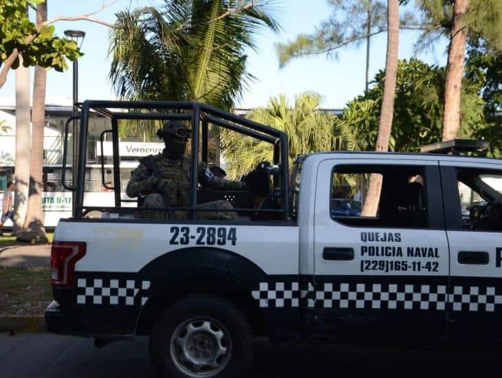 Civiles persiguen a ladrón en Veracruz, lo atrapan y entregan a la policía