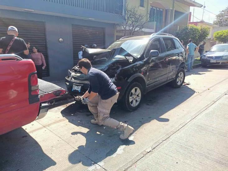 Aparatoso accidente en avenida Del Café, en Xalapa
